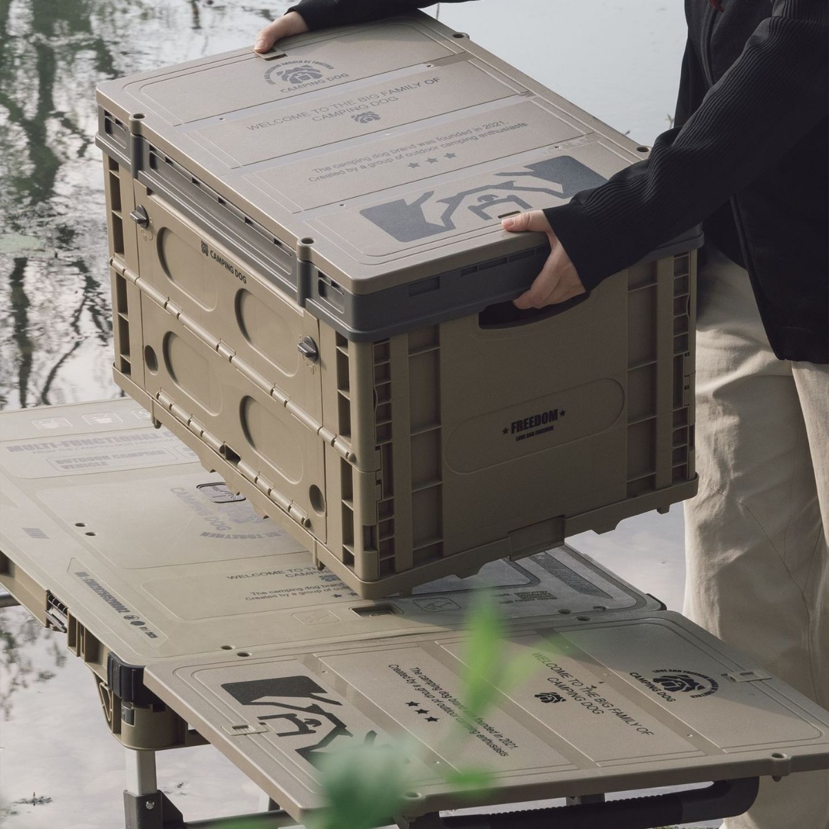 Outdoor Folding Utility Wagon  - огляд і ціна Outdoor Furniture Table